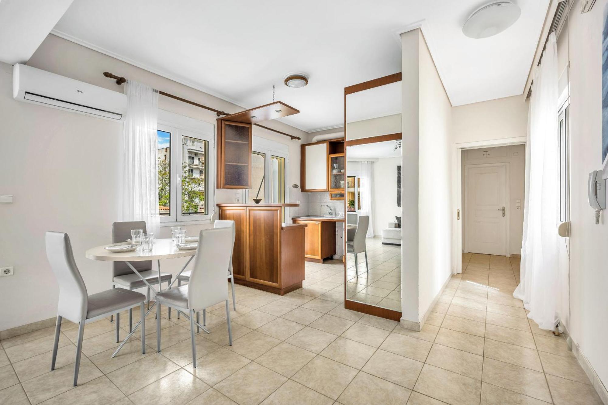 Fabulous Central Apartment Close To The Sea! Chalkís 外观 照片