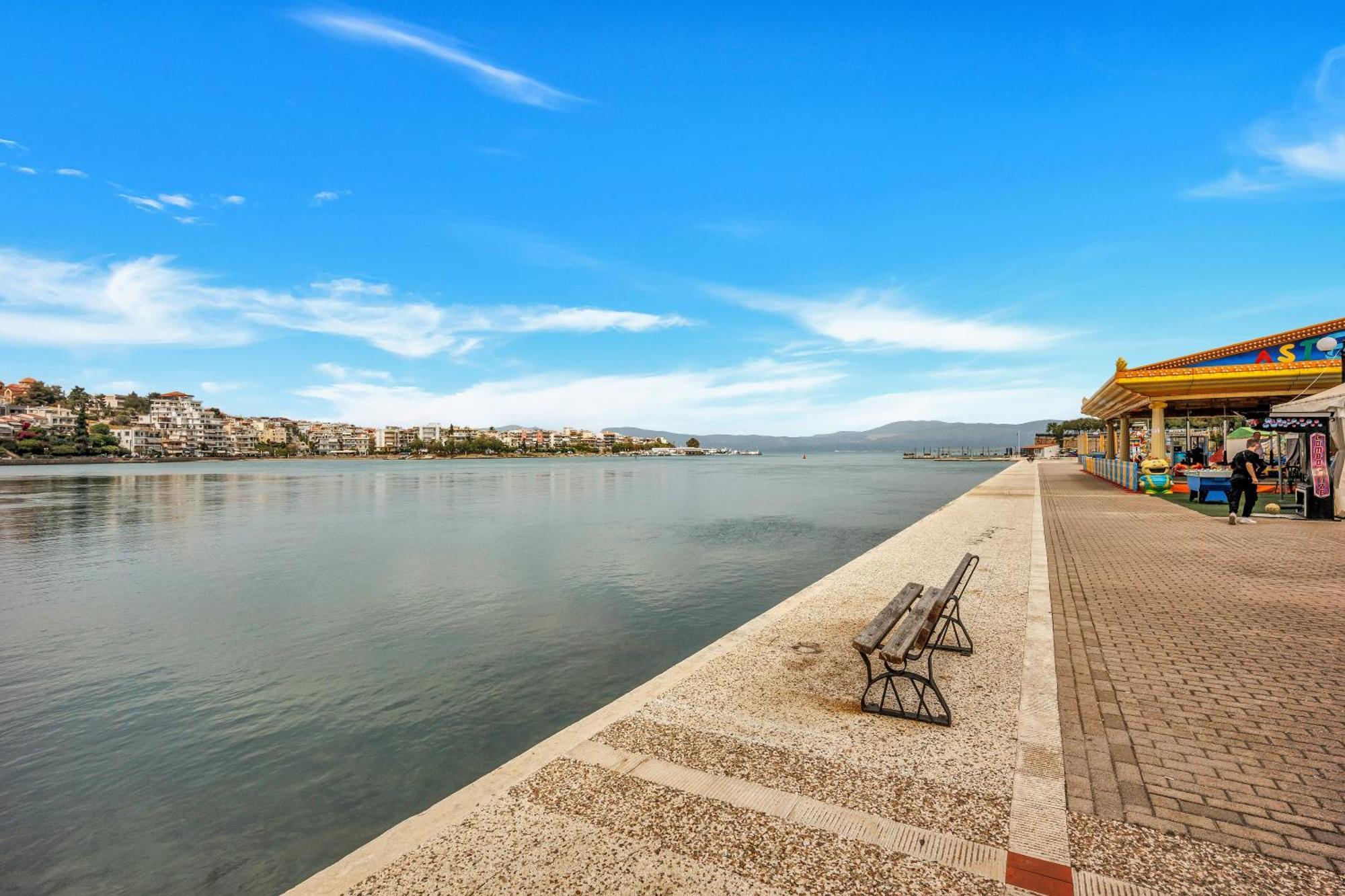 Fabulous Central Apartment Close To The Sea! Chalkís 外观 照片