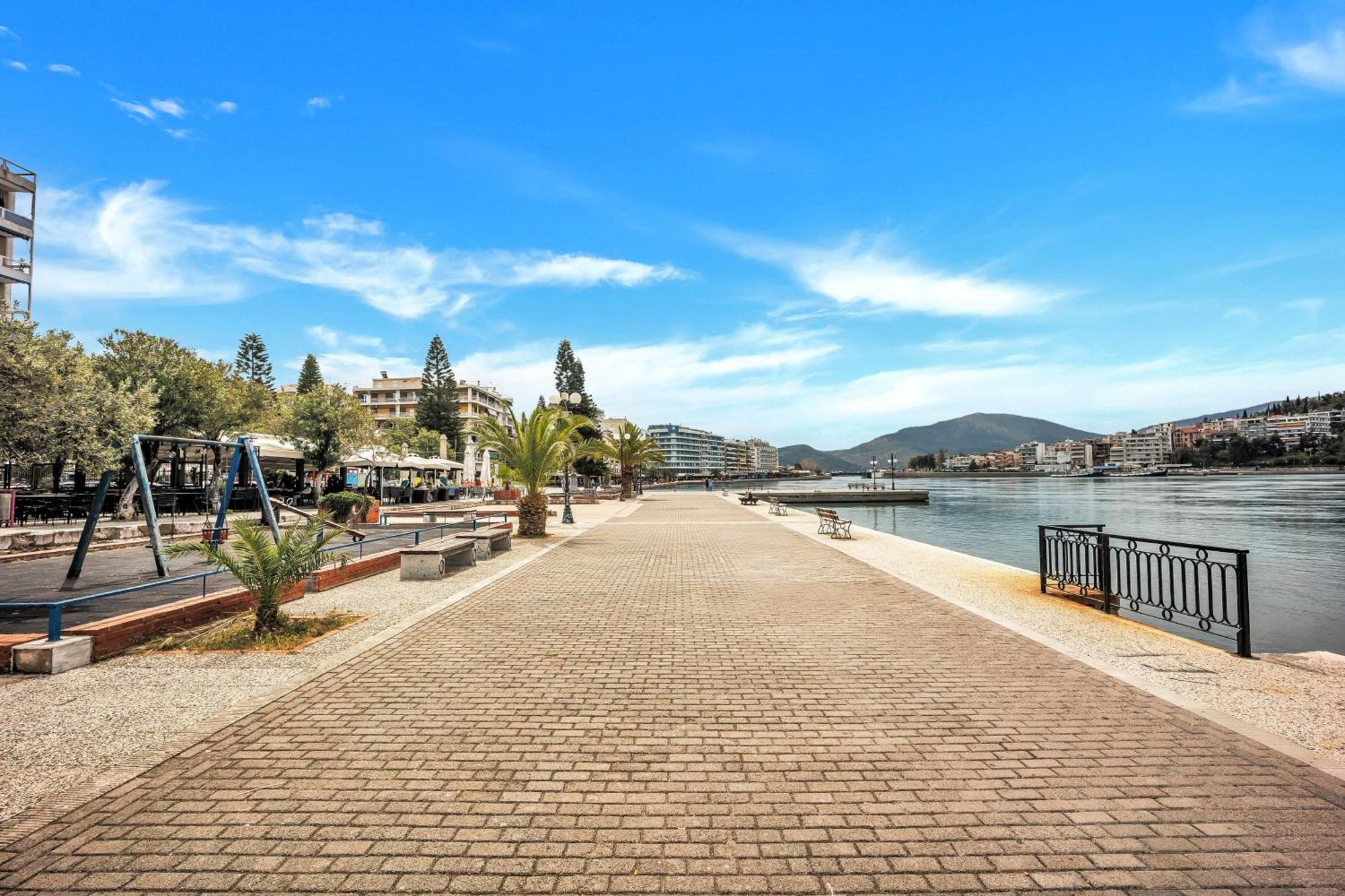Fabulous Central Apartment Close To The Sea! Chalkís 外观 照片